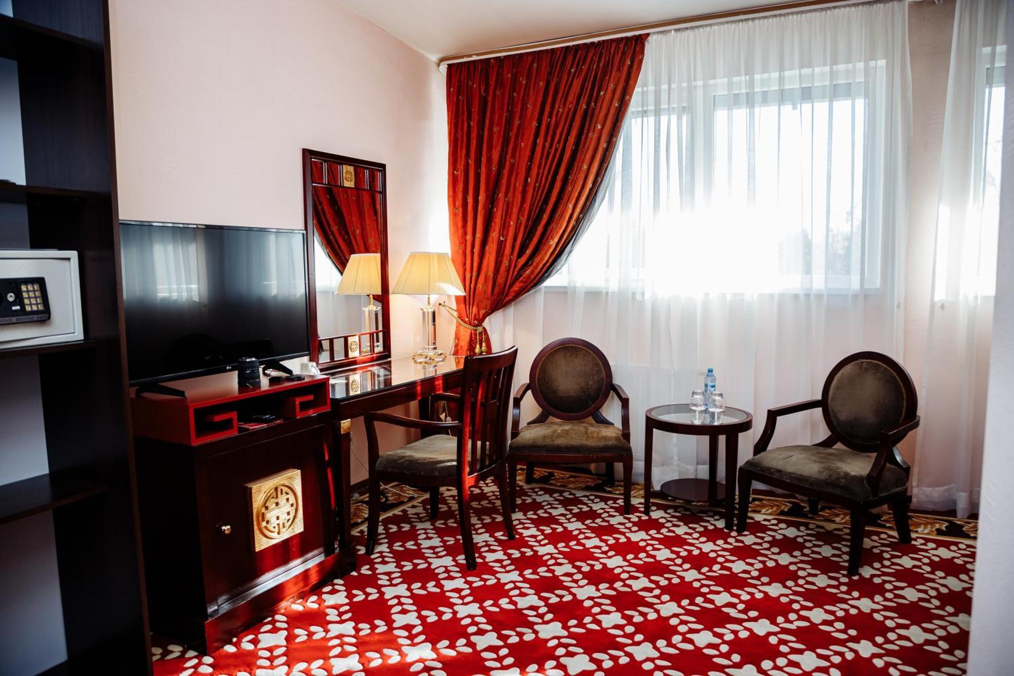 Hotel Royal Florence Кишинев Екстериор снимка