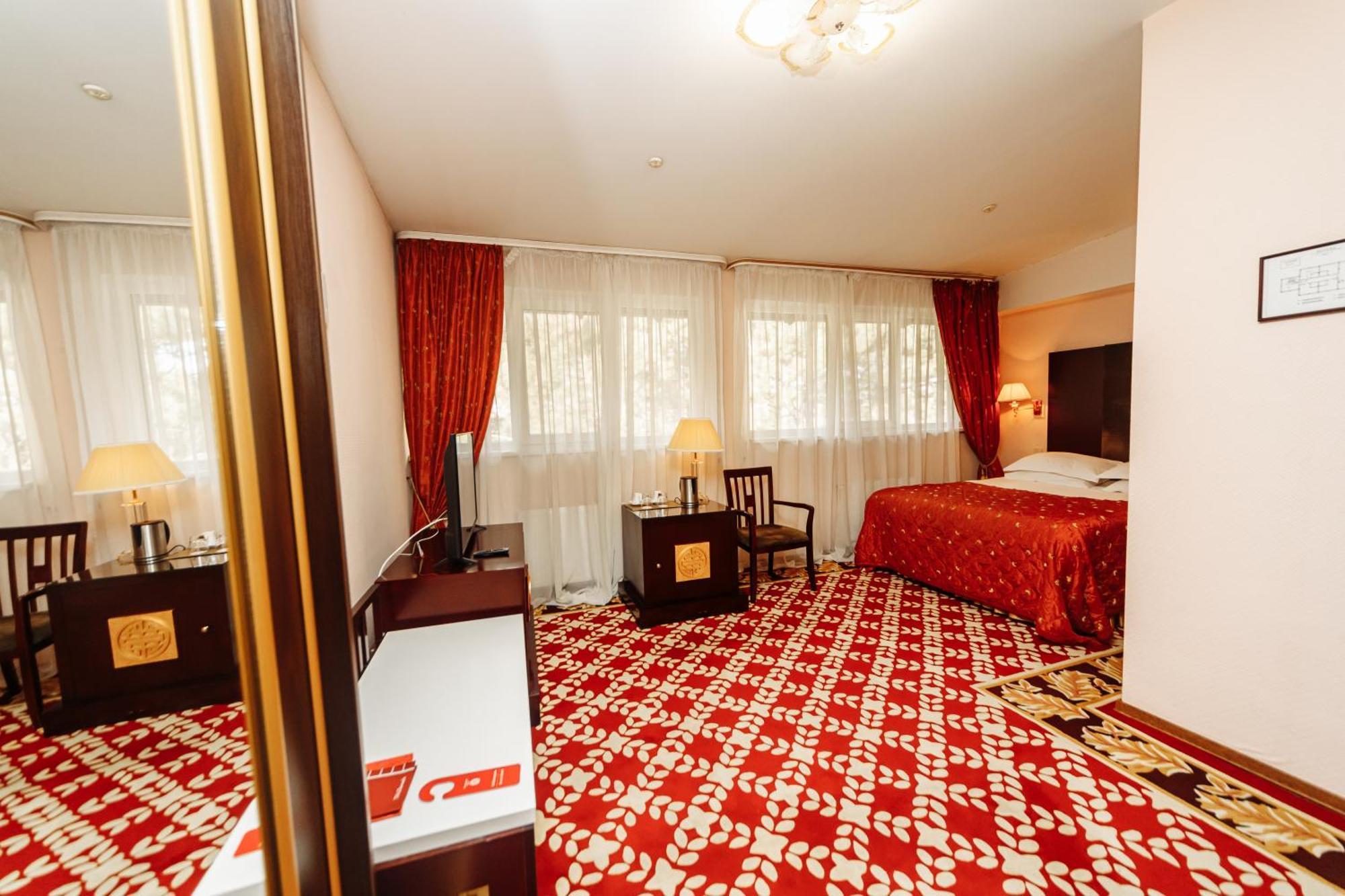 Hotel Royal Florence Кишинев Екстериор снимка