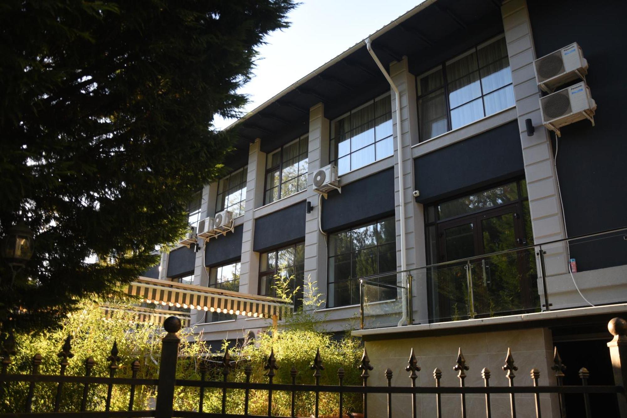 Hotel Royal Florence Кишинев Екстериор снимка