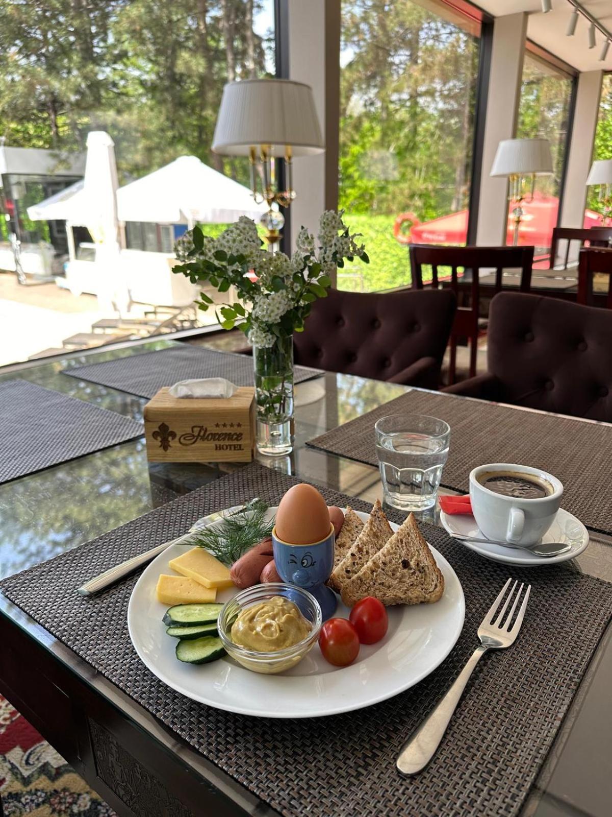 Hotel Royal Florence Кишинев Екстериор снимка